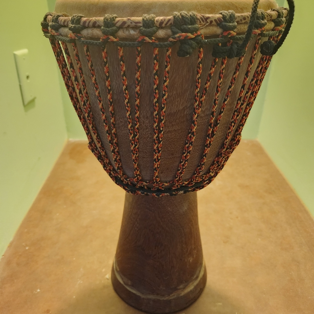 African Handmade bongo drum